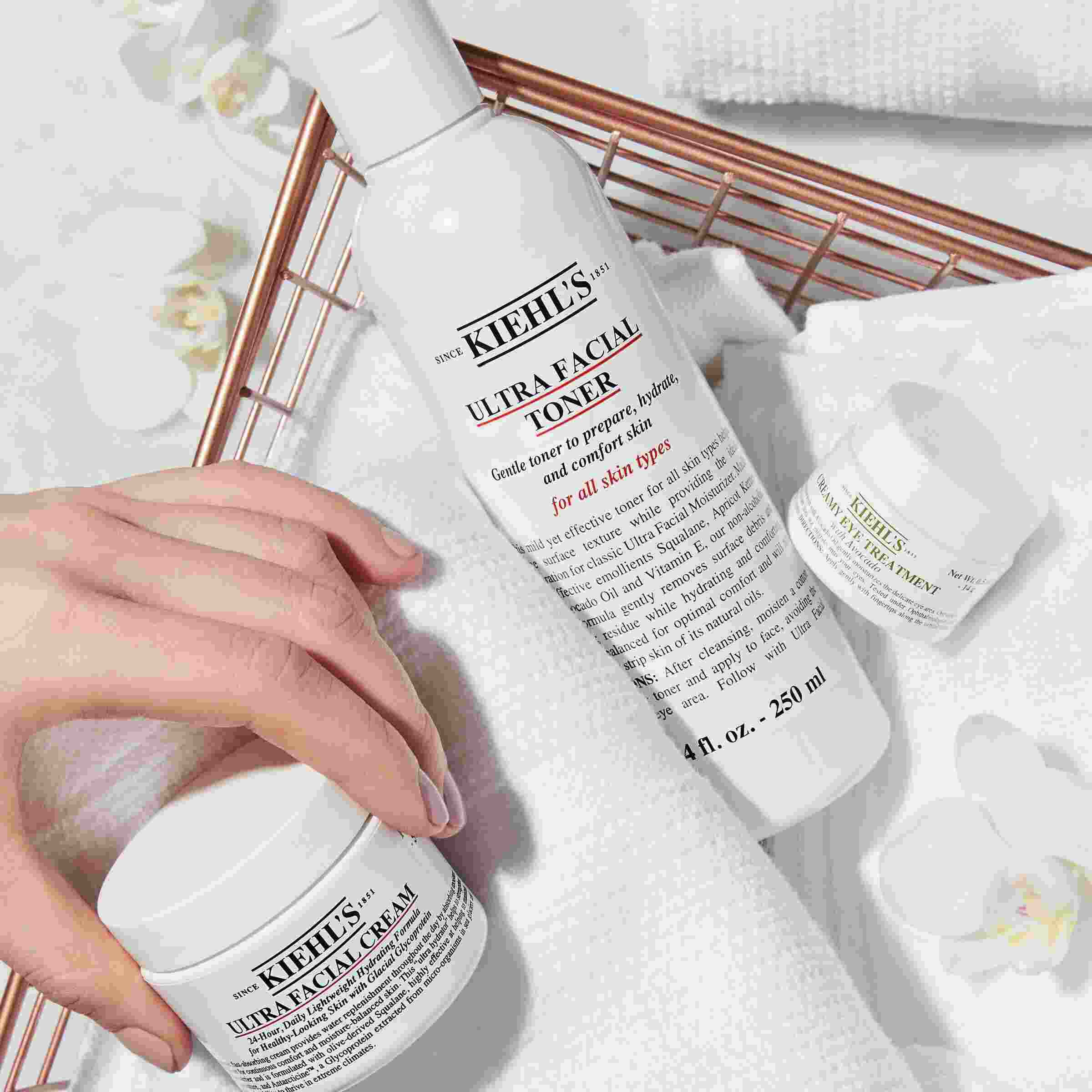 Ultra Facial Toner - Normal ve Kuru Ciltler İcin Nemlendiren Tonik
