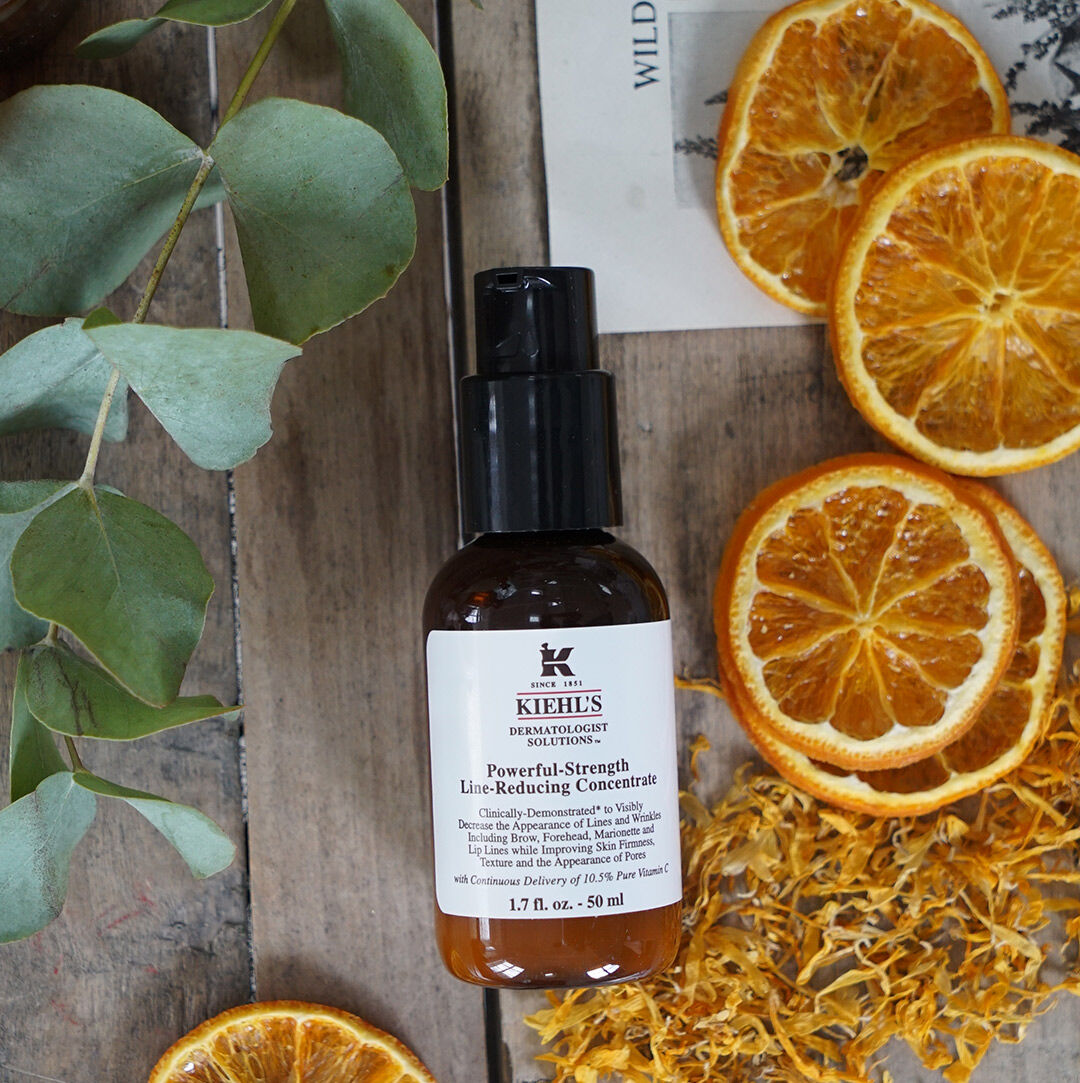 Powerful-Strength Line-Reducing Concentrate - Kırışıklık Karşıtı Hyaluronik Asit İceren Aydınlatıcı C Vitamini Serum