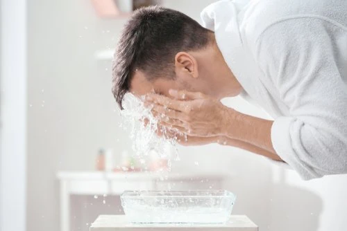 https://www.kiehls.com.tr/media/kiehls_blog_images/19-05/24/shutterstock_1030781287.webp