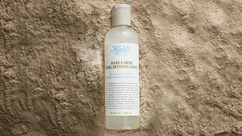 https://www.kiehls.com.tr/media/kiehls_blog_images/19-06/11/rare-earth-pore-refining-tonic.webp